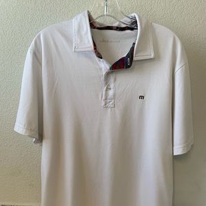 Travis Matthew’s polo short sleeve shirt